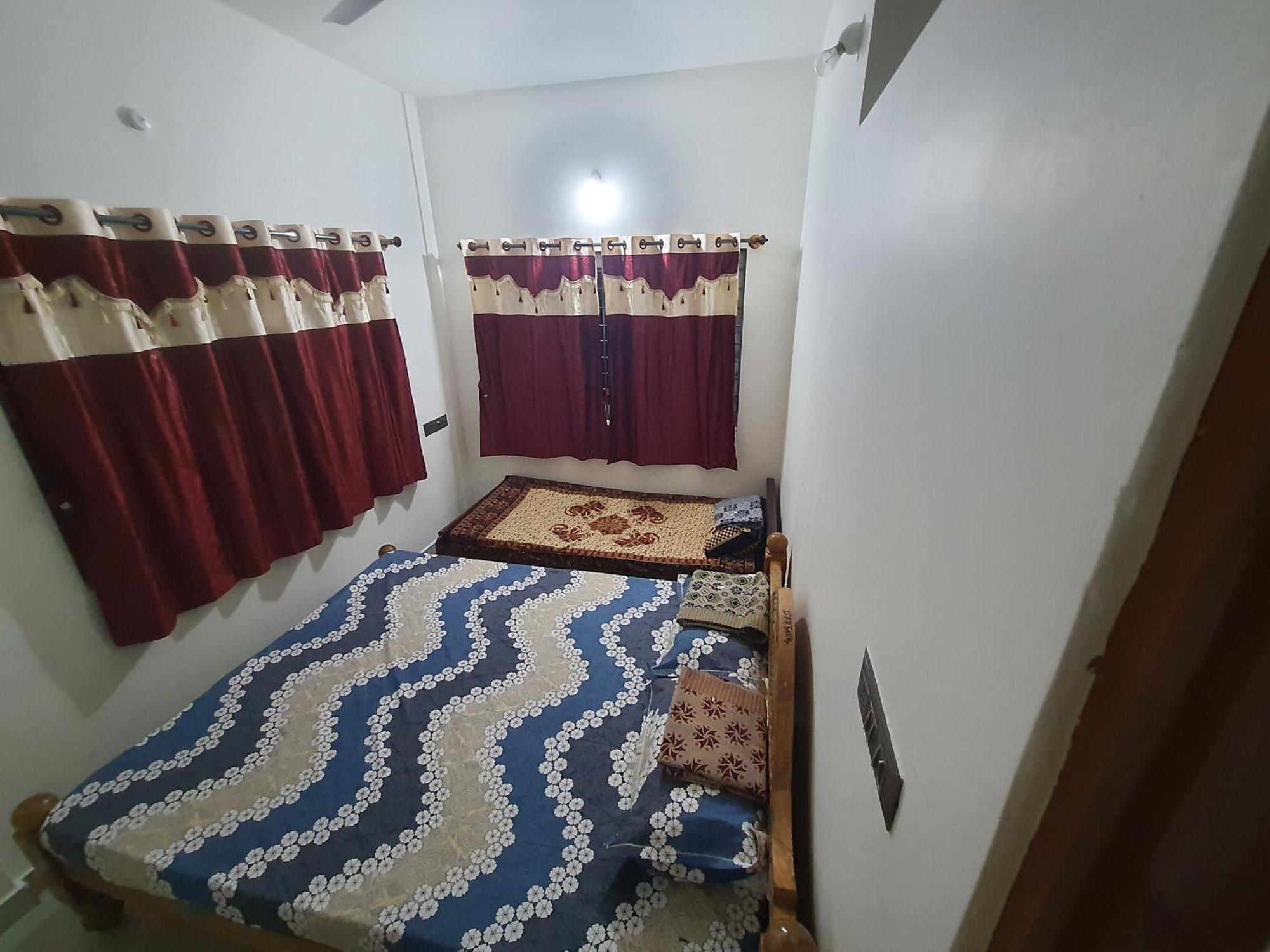 Jk Homestay Mysore Luaran gambar